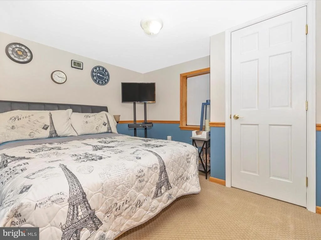 Photo of 11505 PLEASANT VALLEY ROAD