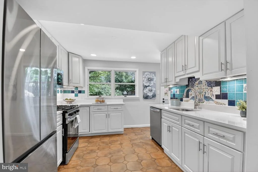 Photo of 4401 FERRARA DRIVE
