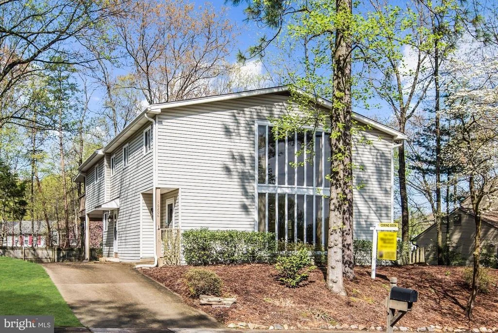 Photo of 16206 DARTMOOR DRIVE