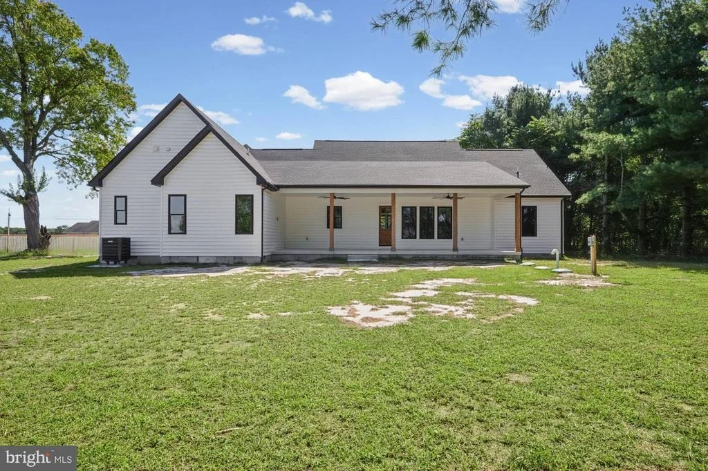 Photo of 14133 PEPPERBOX ROAD