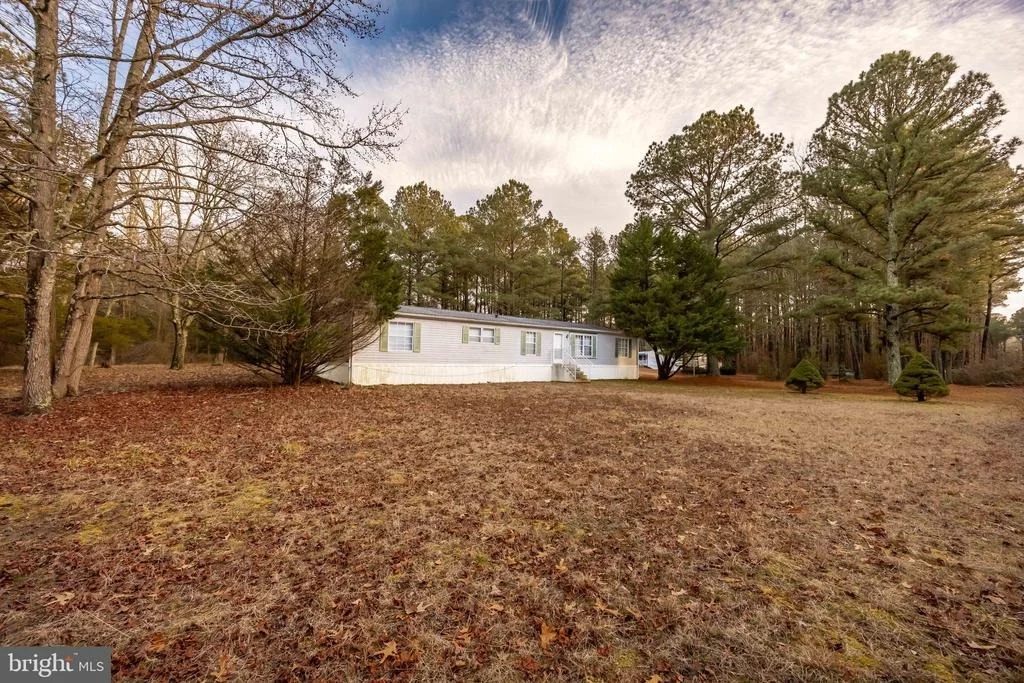 Photo of 22147 ROYAL OAK ROAD