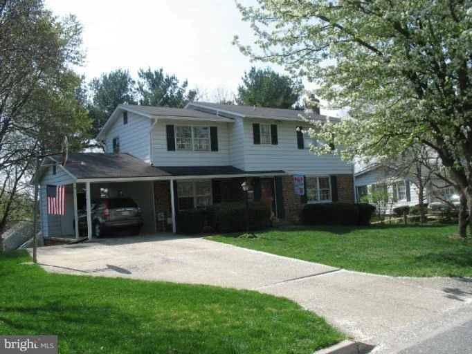 Photo of 843 DIAMOND DRIVE