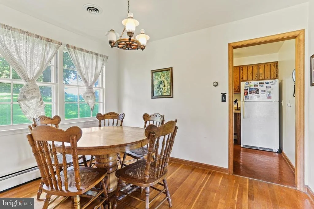 Photo of 24128 DOREEN DRIVE