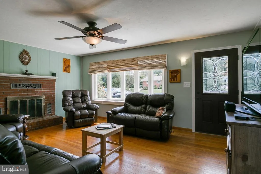 Photo of 344 BARNES AVENUE