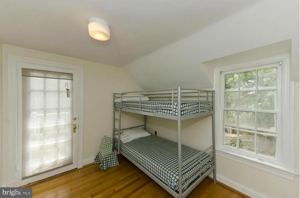 Photo of 6016 FORT HUNT ROAD