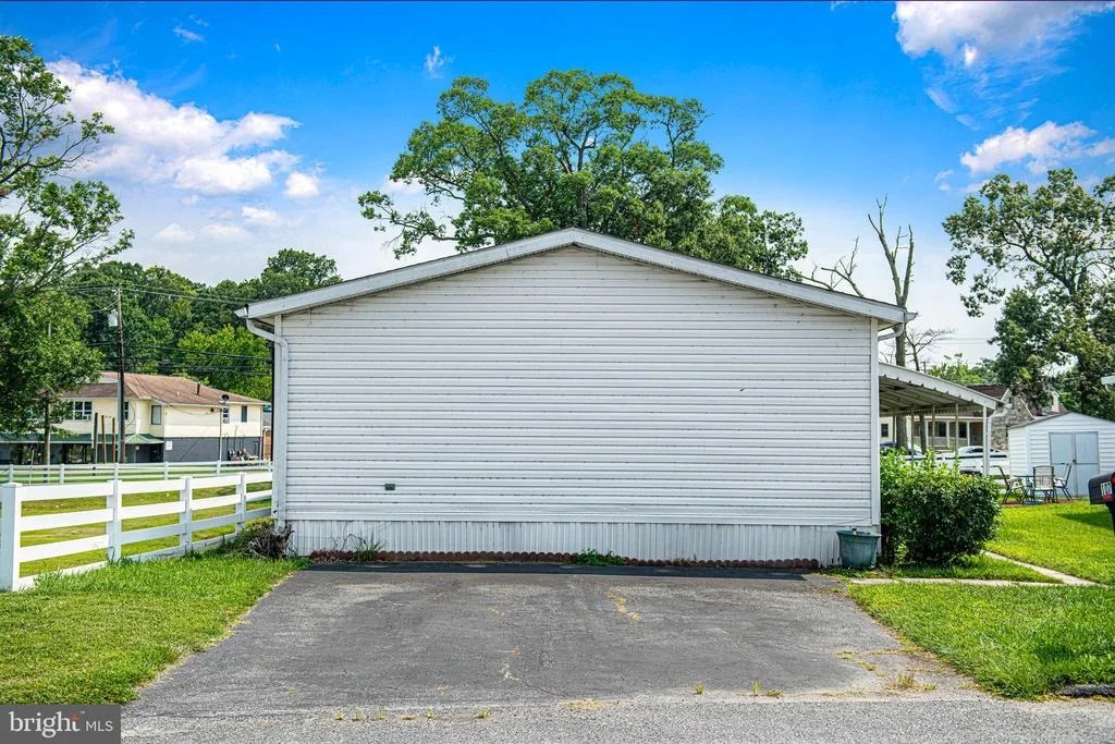 Photo of 107 LARIAT ROAD