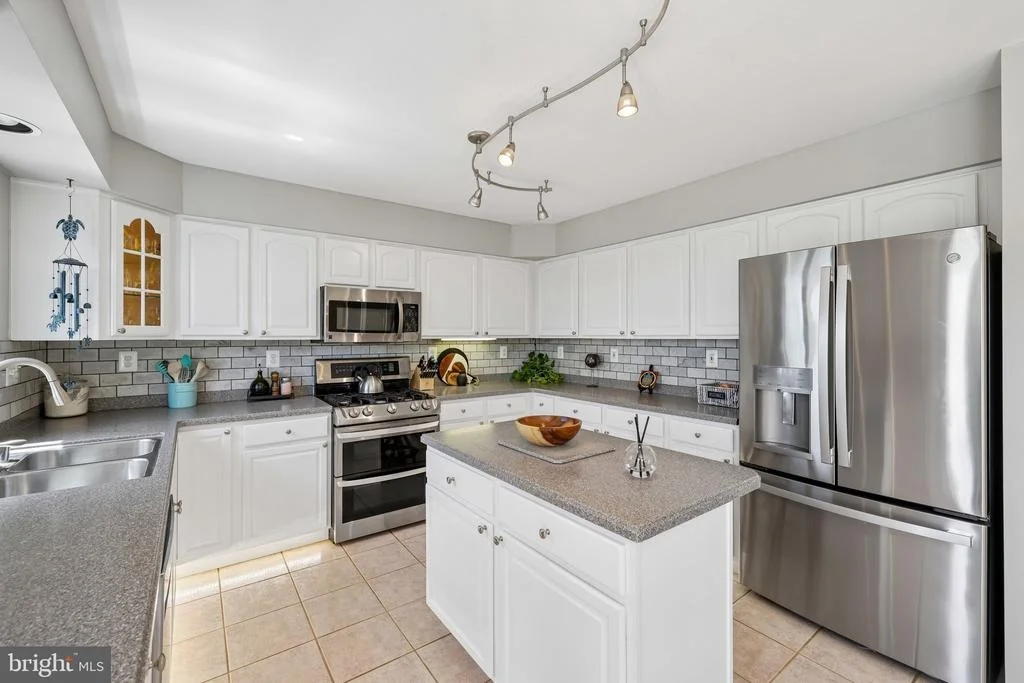 Photo of 3993 WINDERMERE WAY