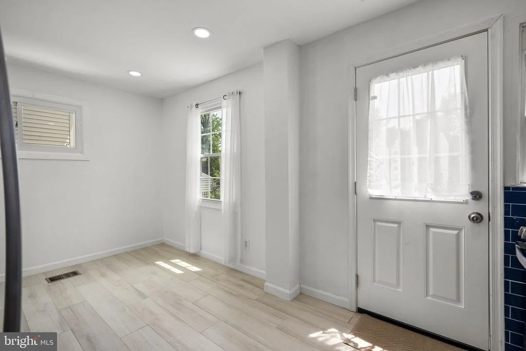 Photo of 12111 BLUHILL ROAD