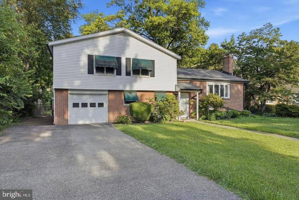 Photo of 1206 BEECHWOOD DRIVE