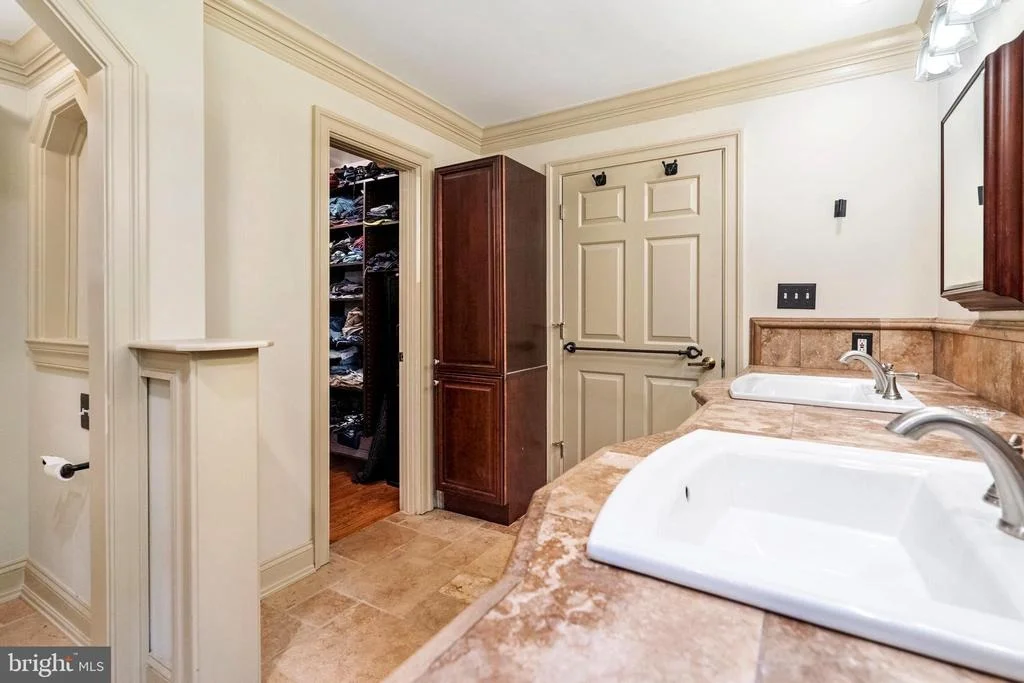 Photo of 955 STAYMAN DRIVE