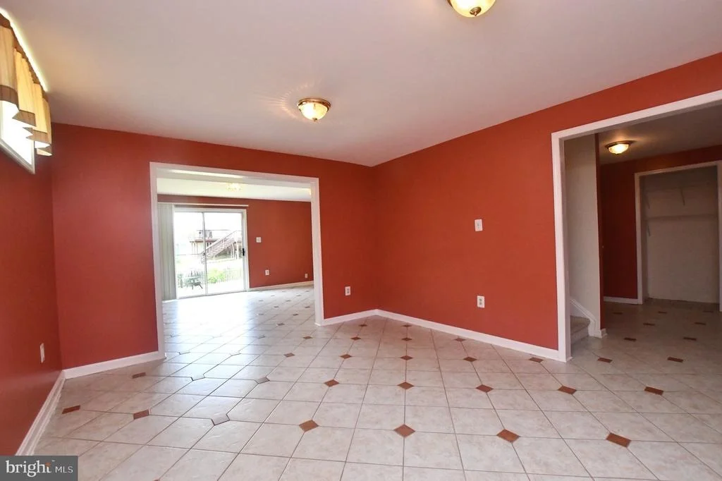 Photo of 46 CHRISTOPHER WAY