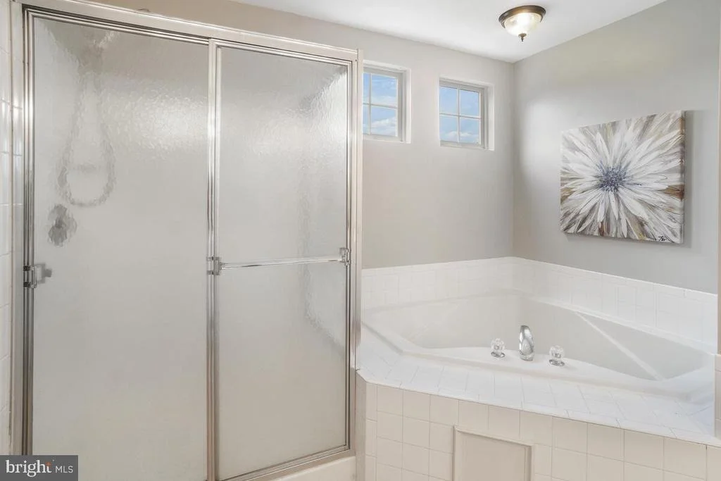 Photo of 4903 SUTHERLAND DRIVE