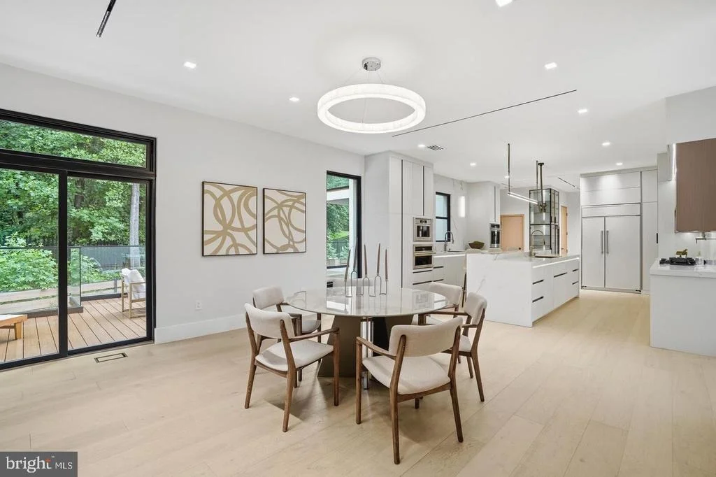 Photo of 1124 SAVILE LANE