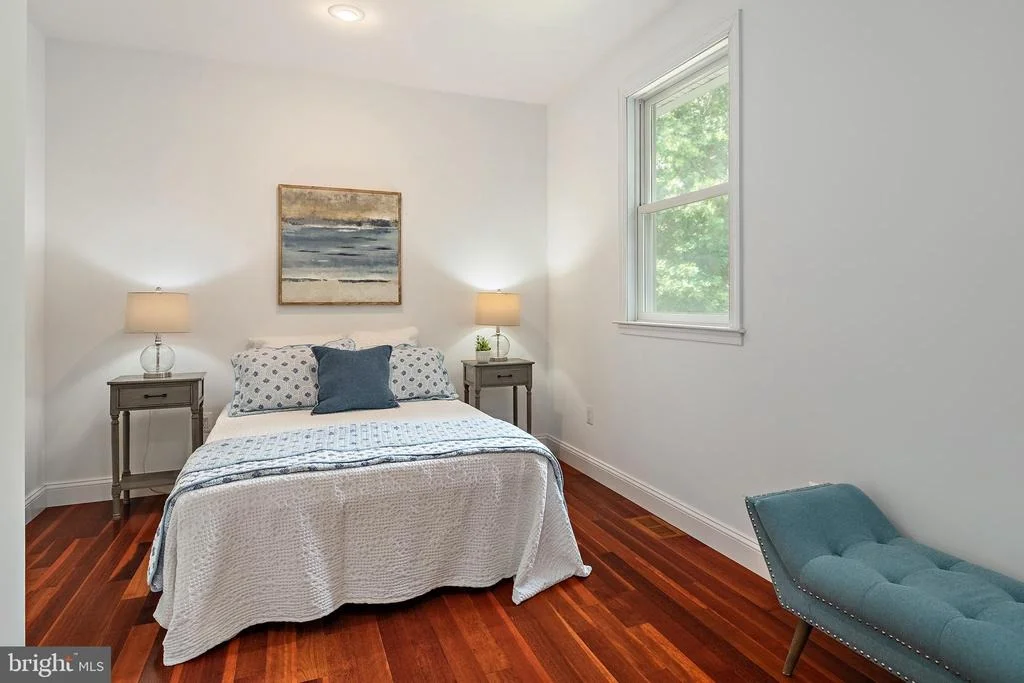 Photo of 621 HARBOR DRIVE