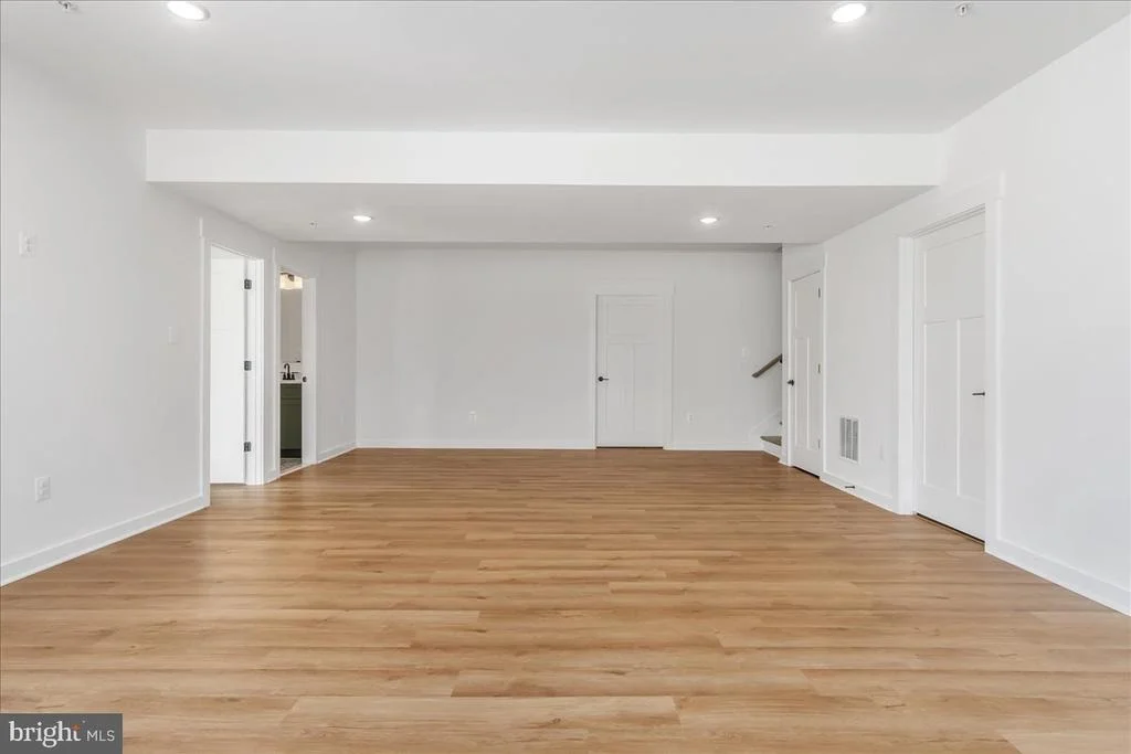 Photo of 6904 SUNDAYS LANE