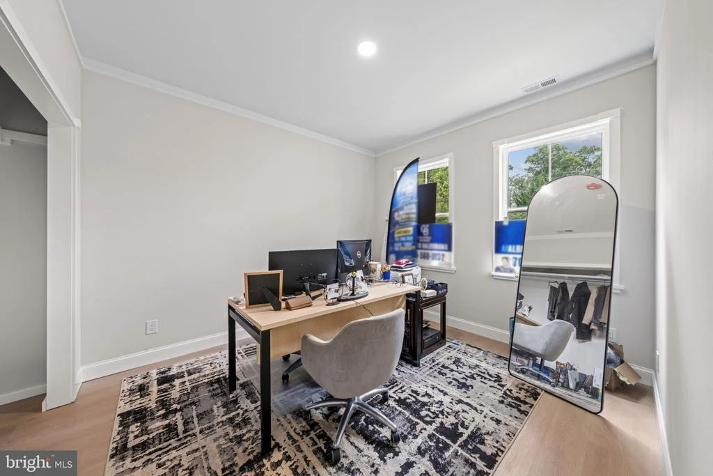 Photo of 6467 THIRD STREET