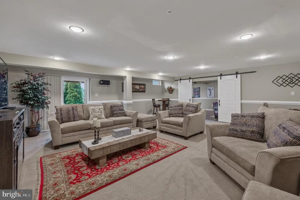 Photo of 1123 LONG FARM CIRCLE