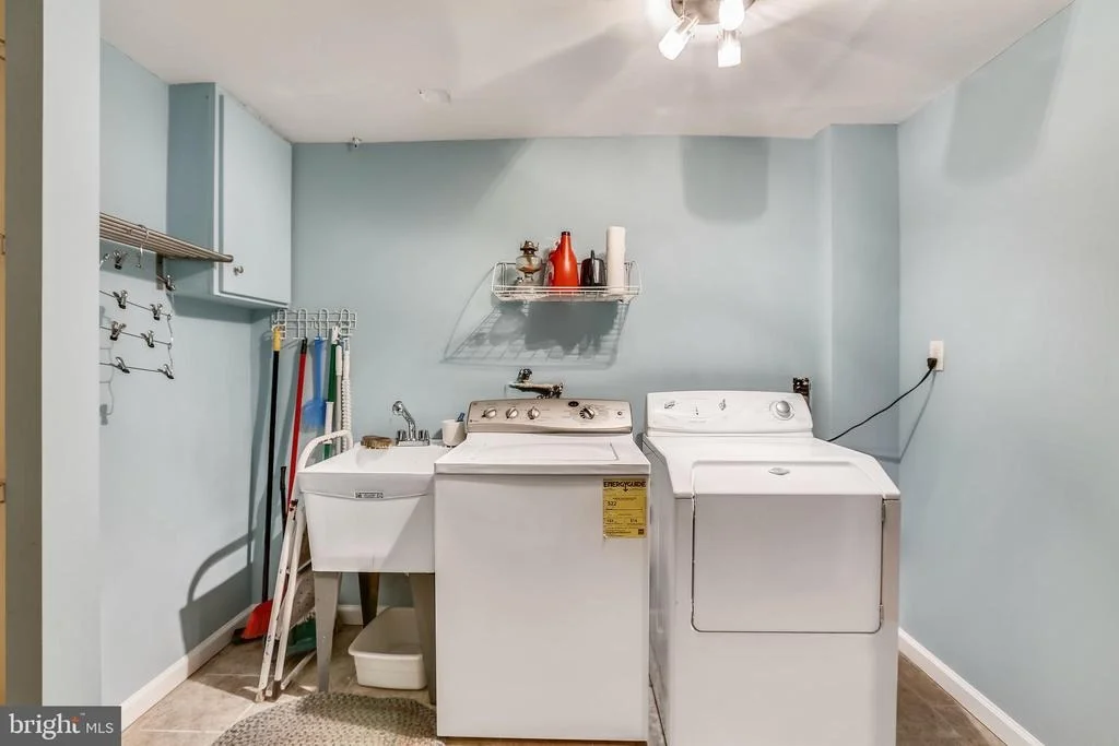 Photo of 8917 WALDEN ROAD