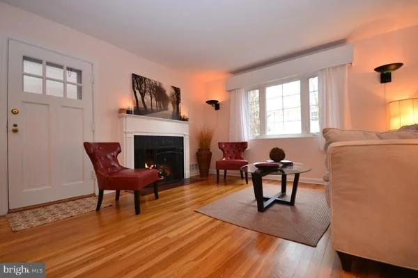 Photo of 804 COMMONWEALTH AVENUE