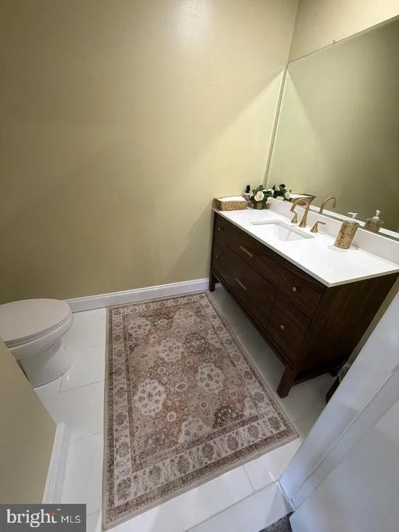 Photo of Unit 103 at 6371 ROLLING MILL PLACE