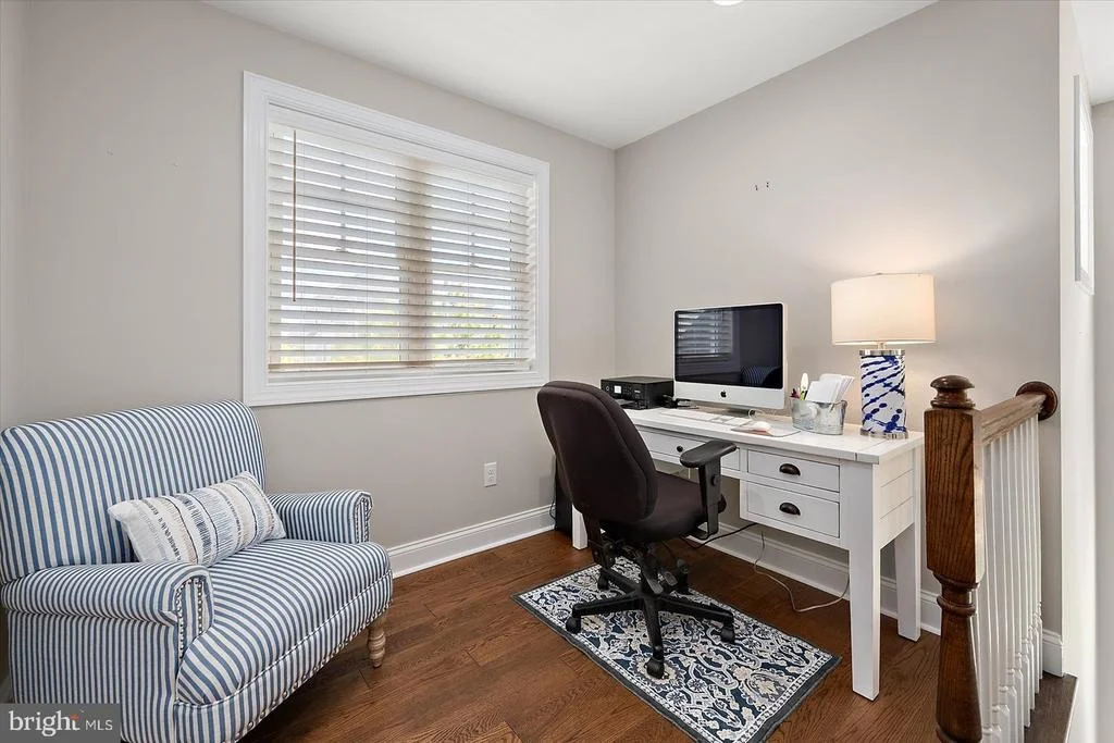 Photo of 22072 SEAPORT SQUARE