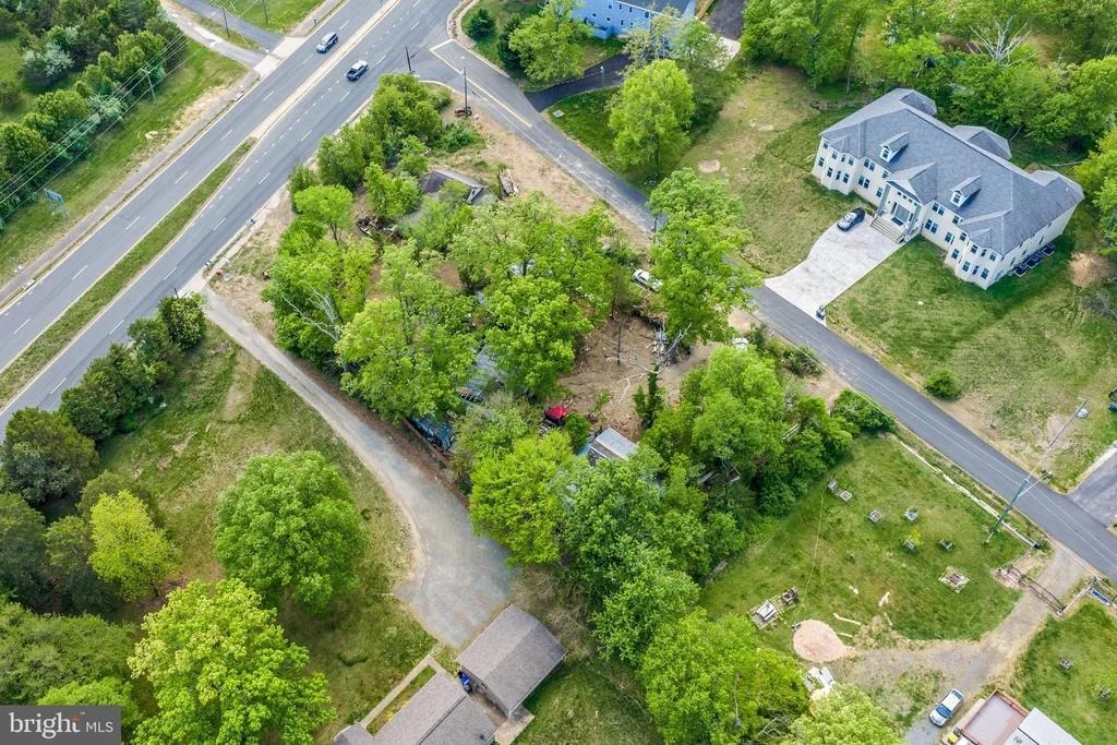 Photo of 12224 BRADDOCK ROAD