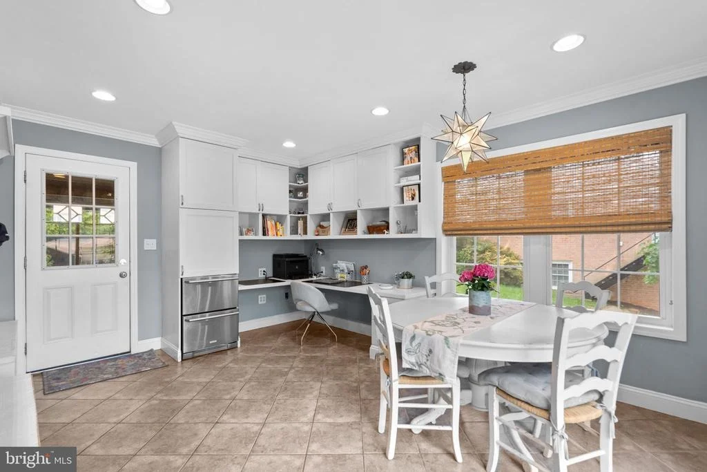 Photo of 4117 QUEEN MARY DRIVE