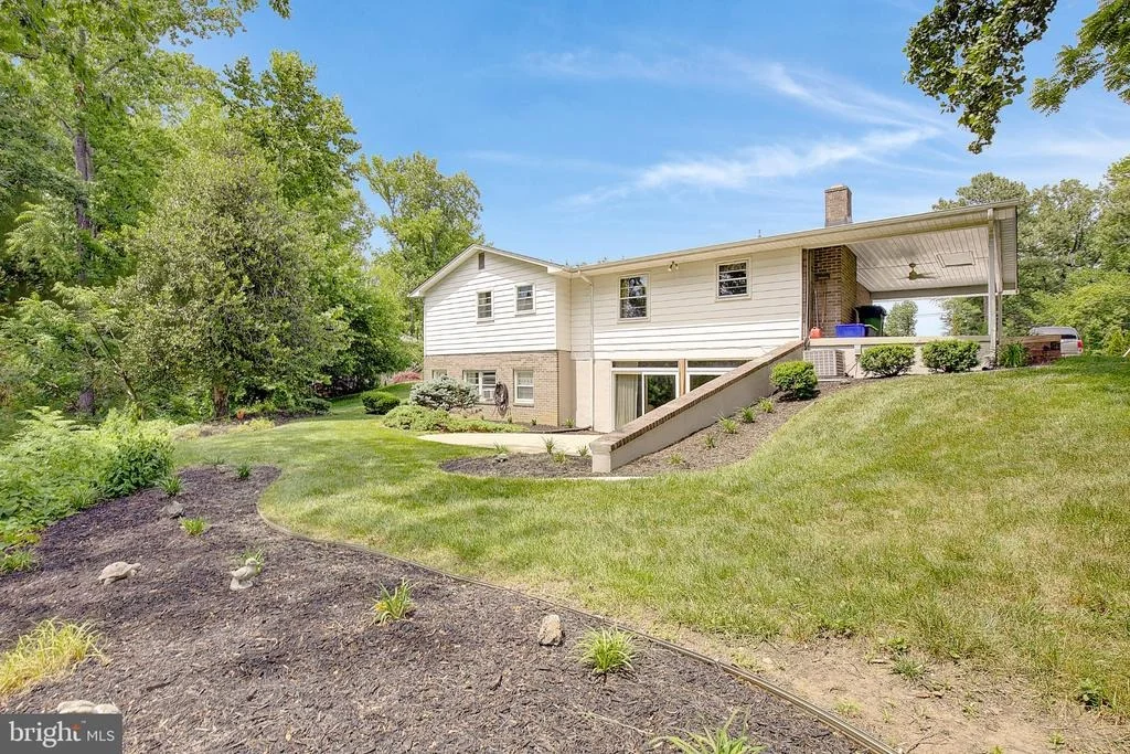 Photo of 3088 TUDOR HALL ROAD