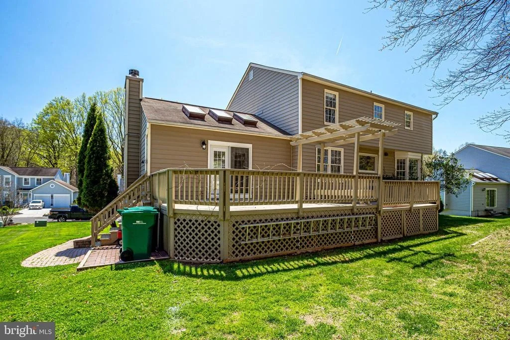 Photo of 9813 MAINSAIL DRIVE
