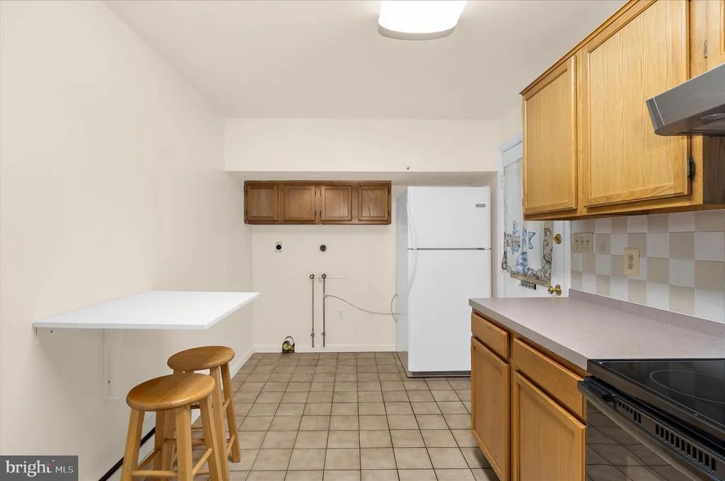Photo of 8517 NEW CUT ROAD