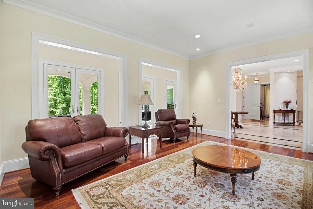 Photo of 5985 SAINT CATHERINES LANE