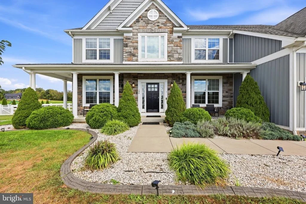 Photo of 194 STATICE DRIVE