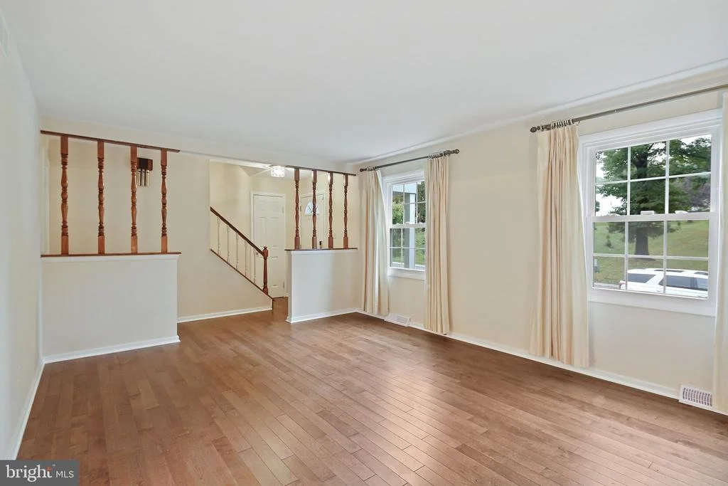 Photo of 5618 MILLWHEEL PLACE