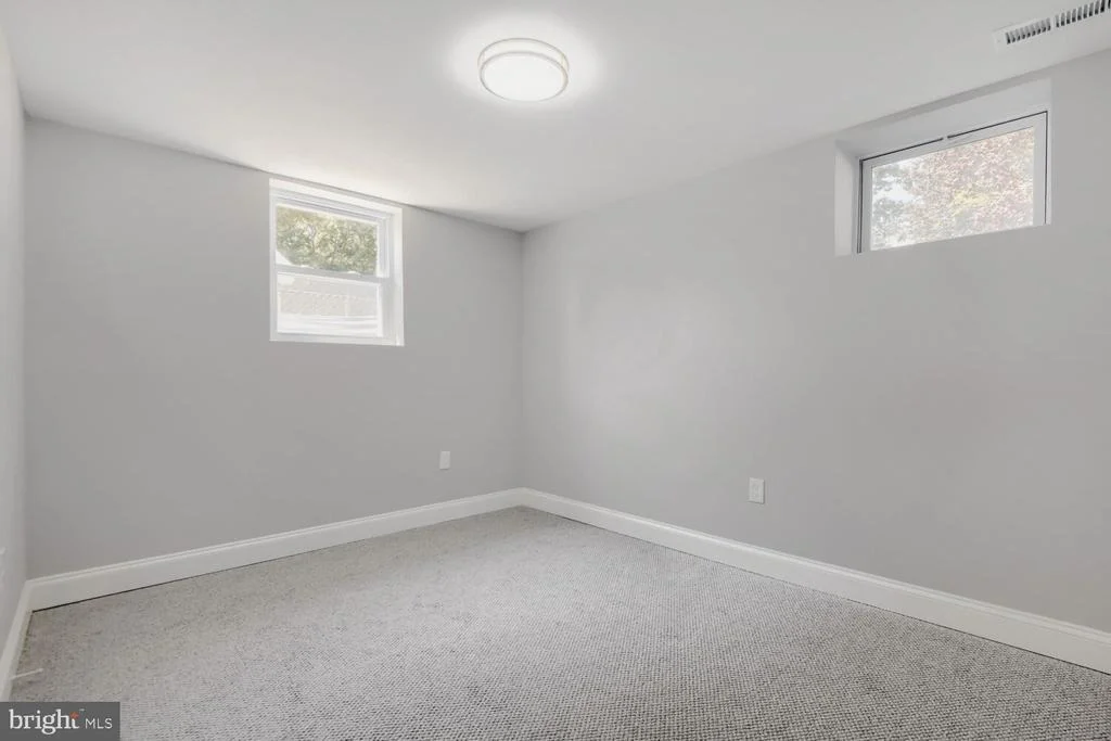 Photo of 696 W MAPLE ROAD