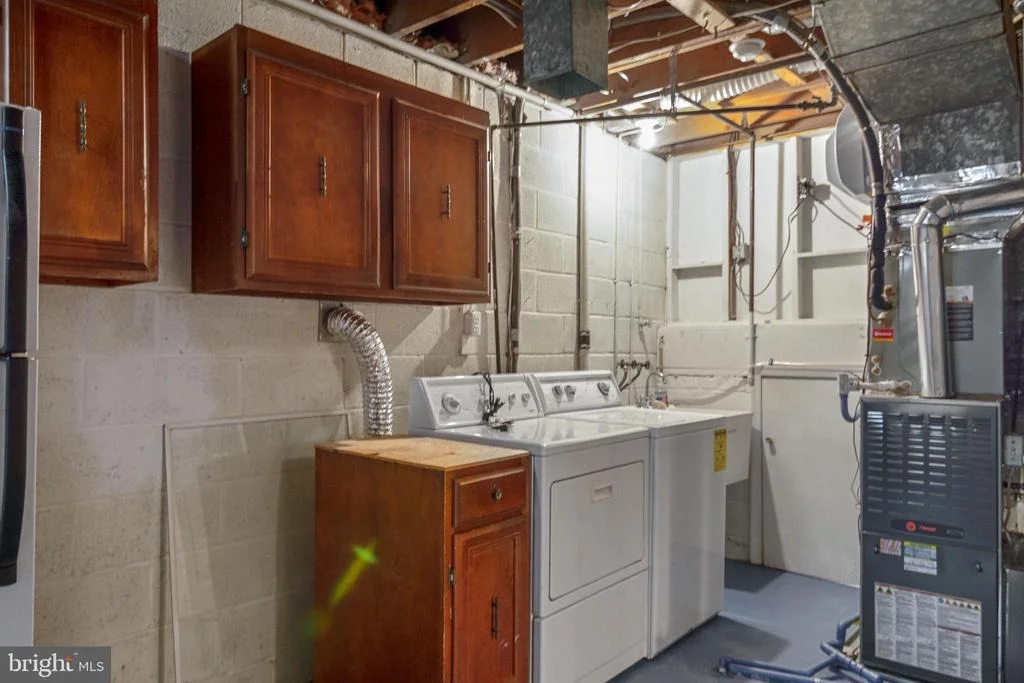 Photo of 9816 GREENVIEW LANE