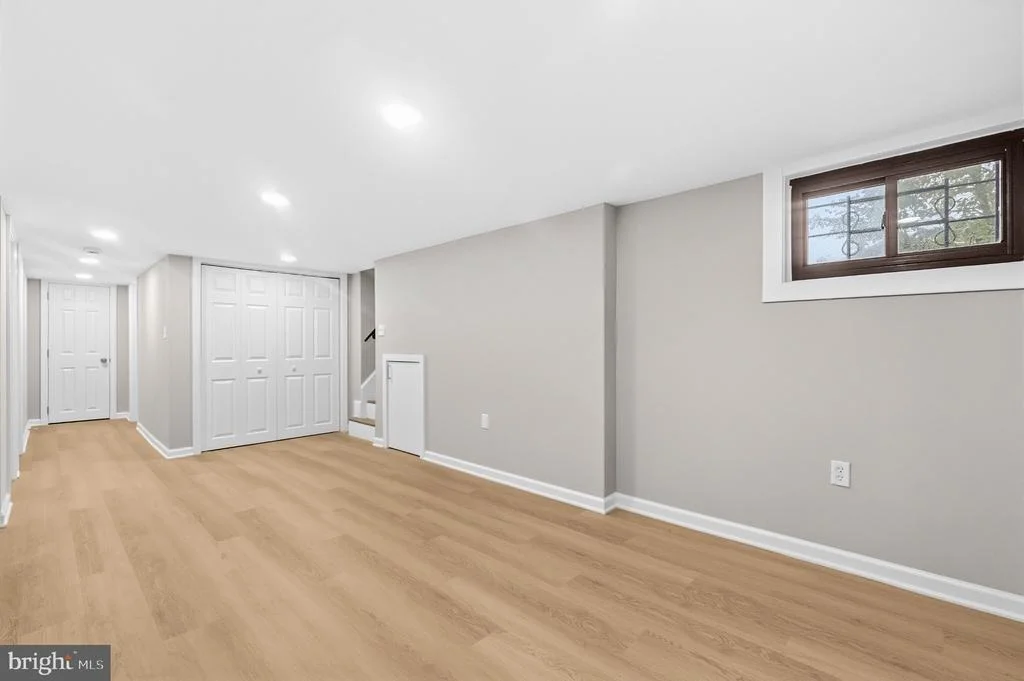 Photo of 303 67TH PLACE