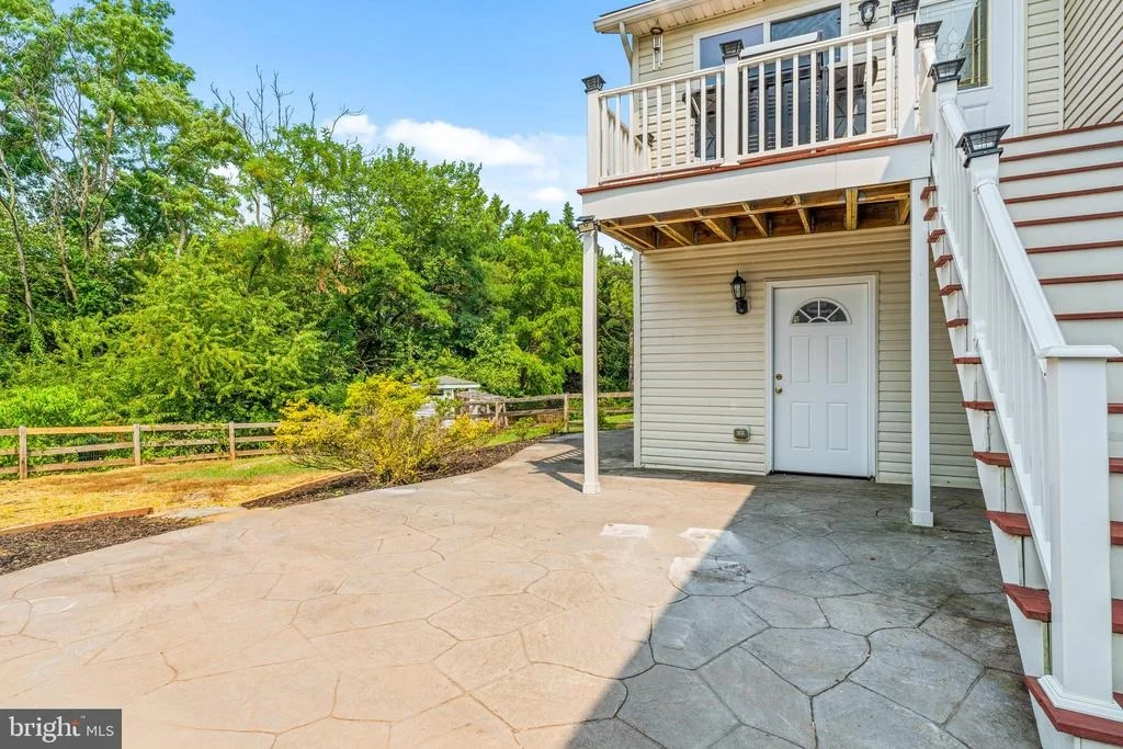 Photo of 1015 CHERYLS COURT