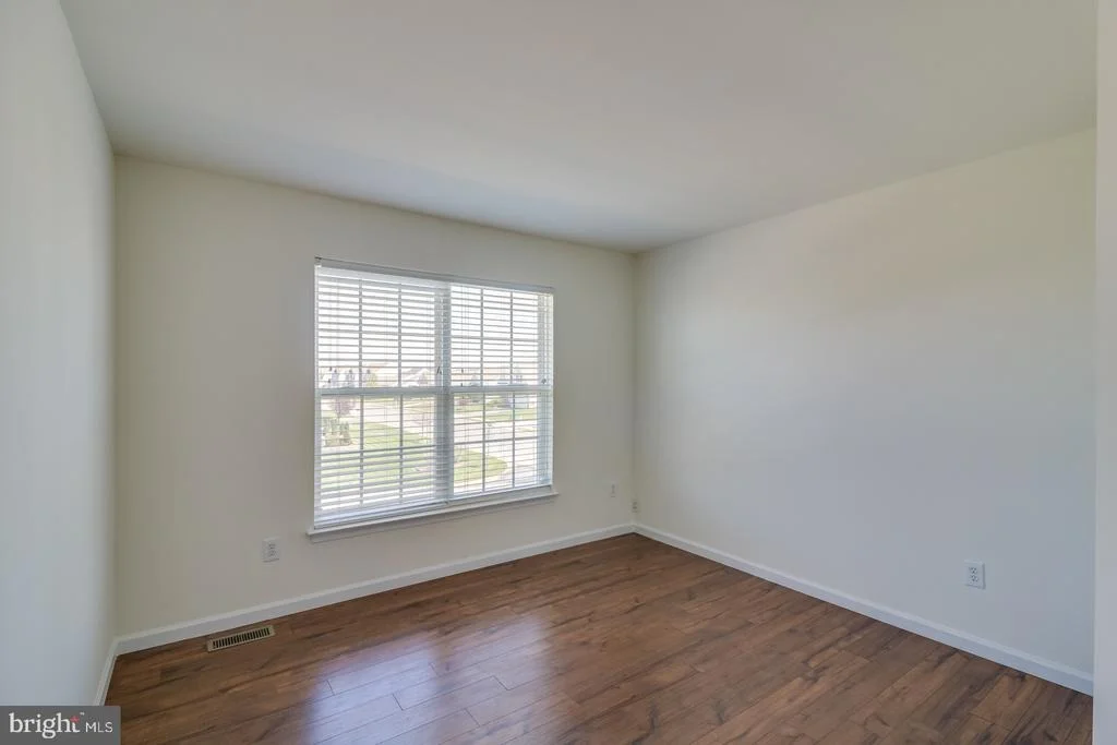 Photo of 252 WILLOWWOOD DRIVE