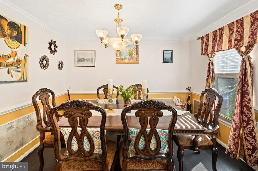 Photo of 15084 HOLLEYSIDE DRIVE
