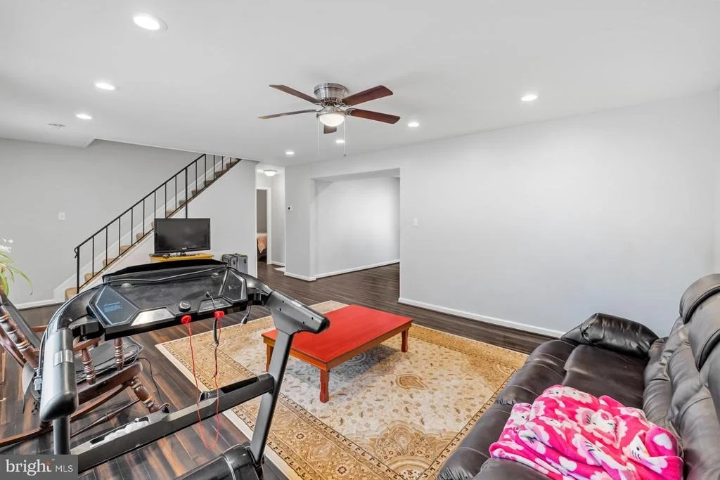 Photo of 12421 MELLING LANE