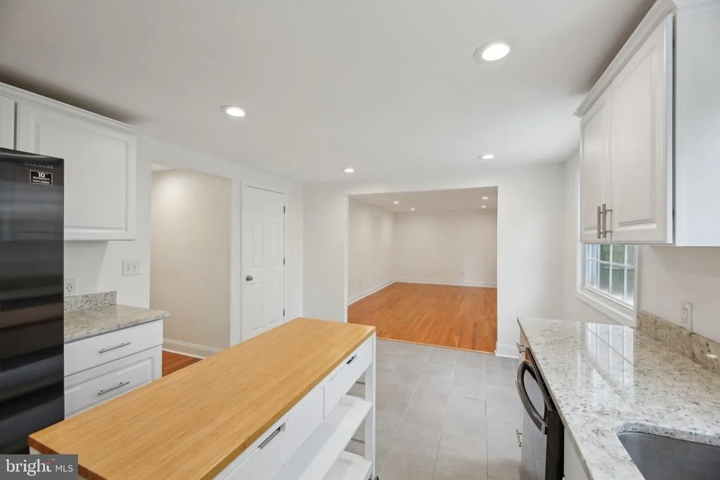 Photo of 1844 MILLSTREAM DRIVE
