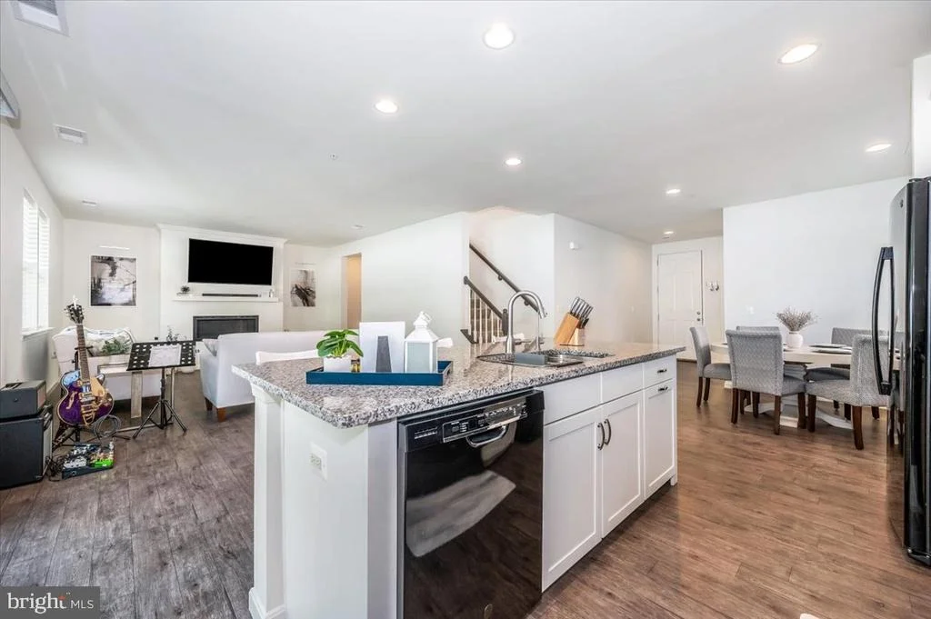 Photo of 12411 GEMSTONE DRIVE