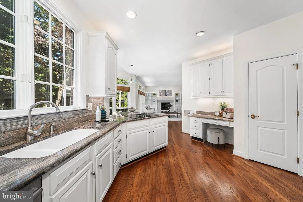 Photo of 9828 FOX REST LANE
