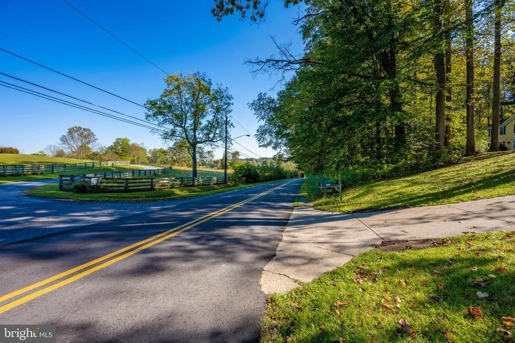 Photo of 18605 BROOKE ROAD