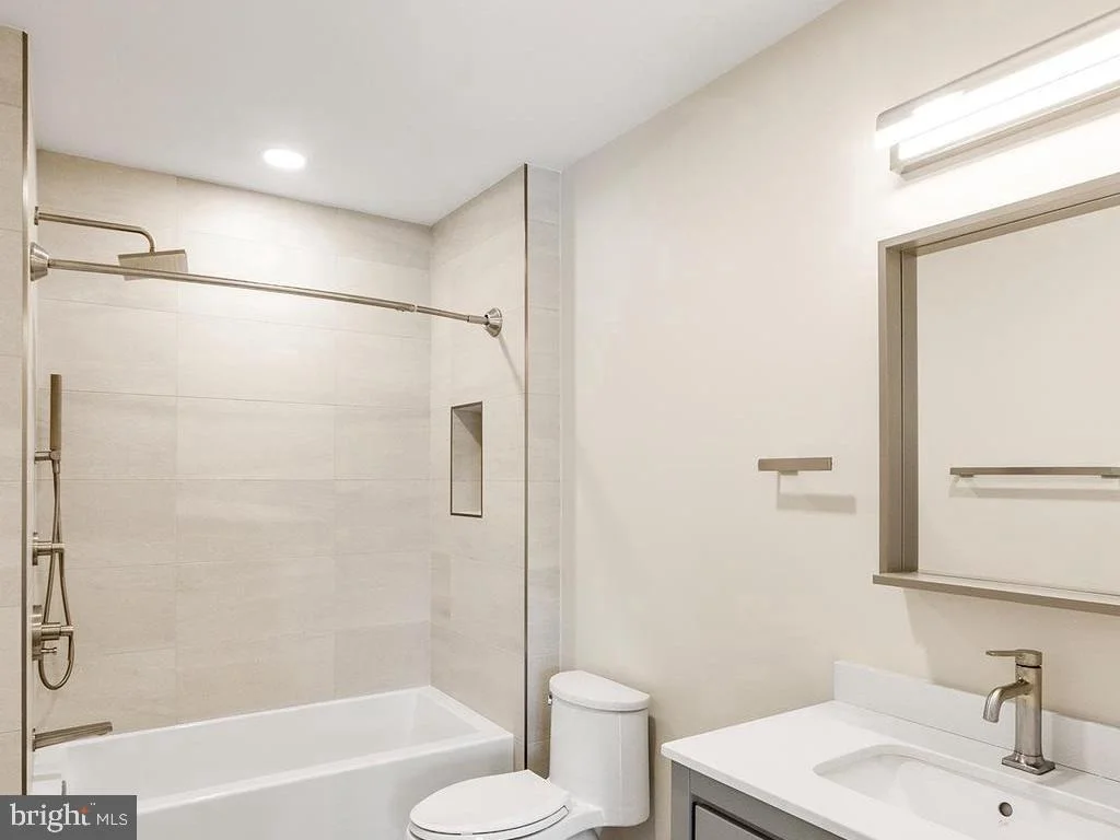 Photo of 3706 SPRING STREET