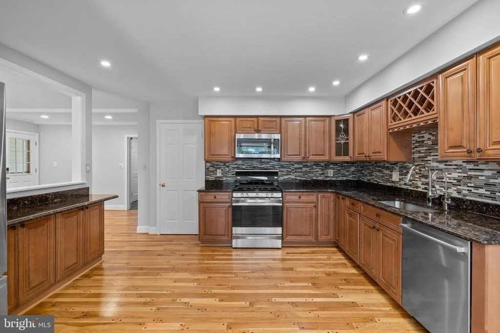 Photo of 14221 NORTHWYN DRIVE