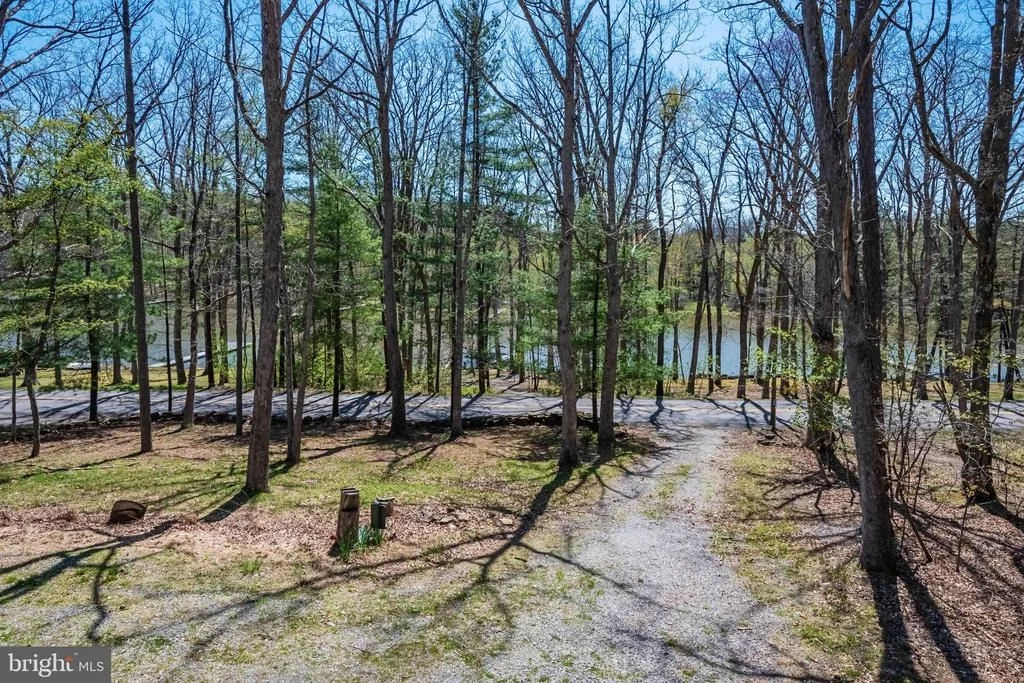 Photo of 827 PENN POINT ROAD