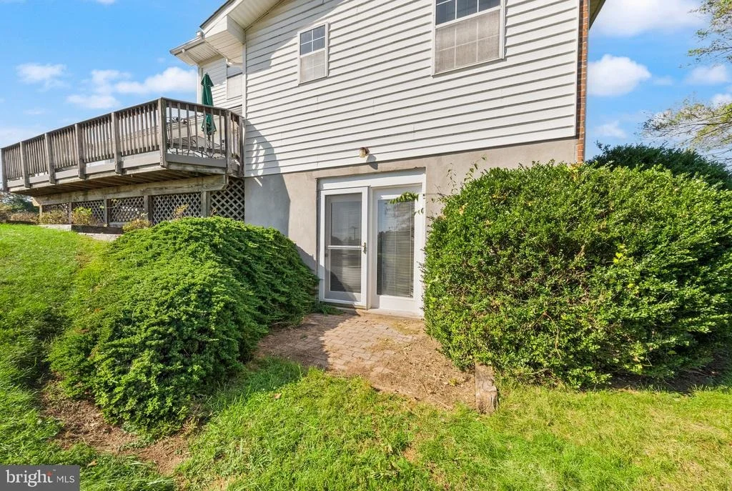 Photo of 9749 WESTWOOD ROAD