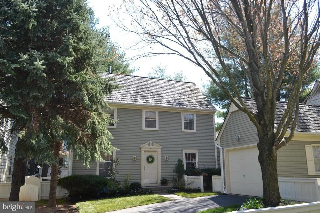Photo of 7 OXLEY SQUARE PLACE
