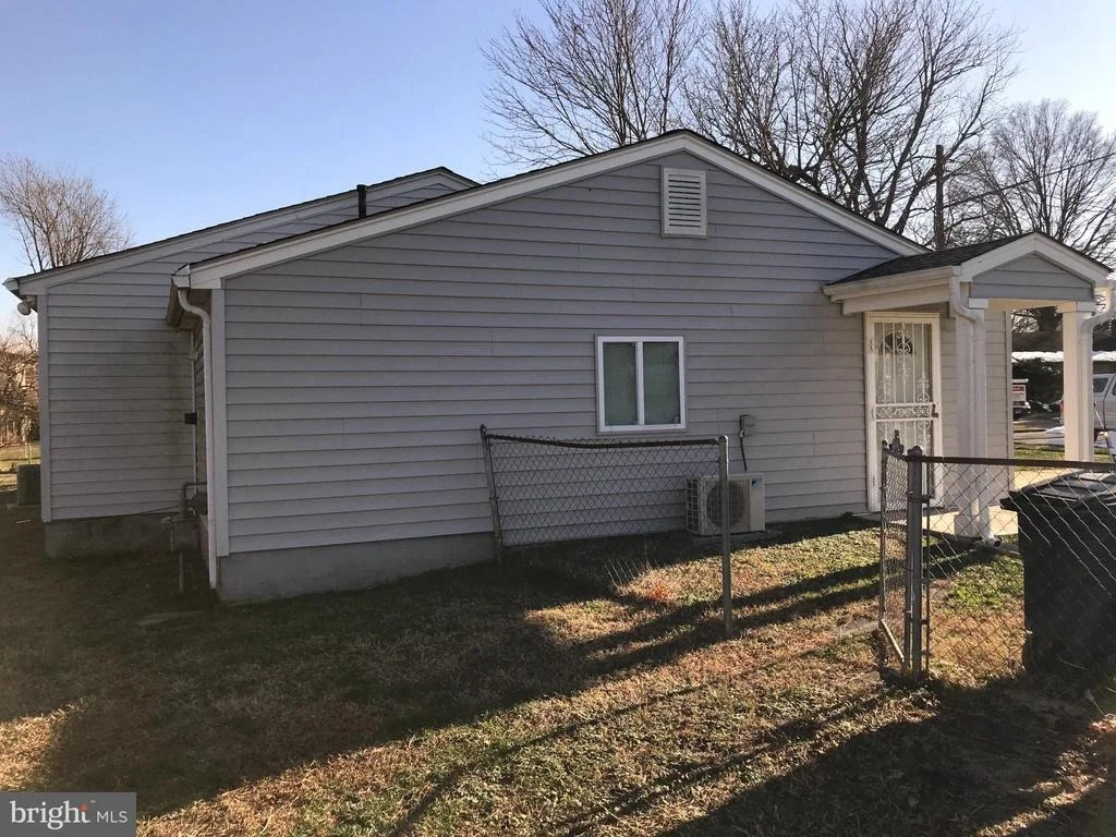 Photo of 6200 AUTH ROAD